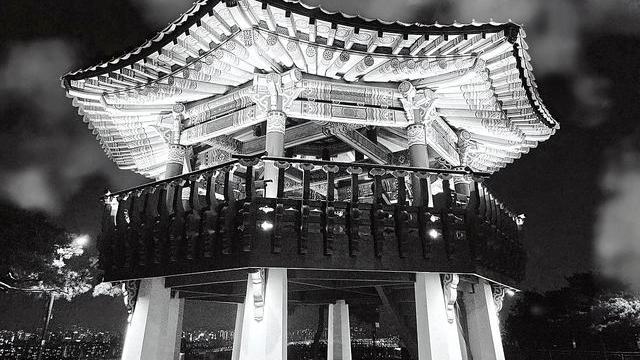 微短剧把经典桥段洗成竖屏，原编剧说没收到改编知会